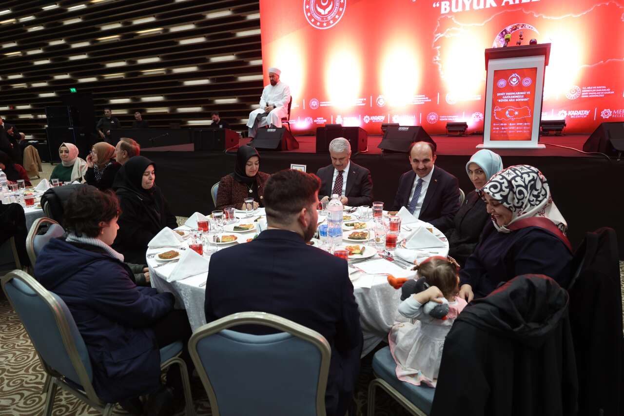 Konya’yı yönetenler ilk iftarı şehit aileleri ve gazilerle açtı 14